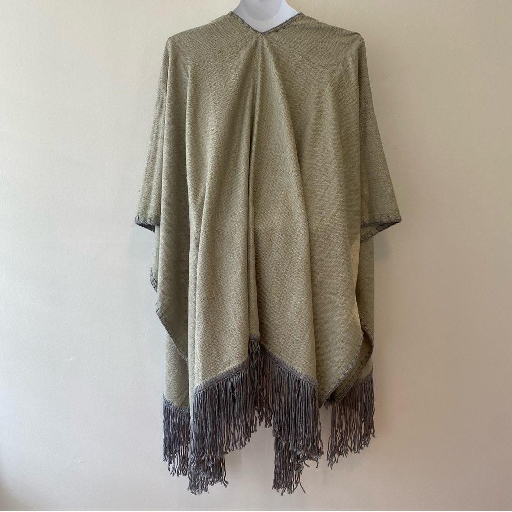 LA TROUPE Tienda deluxe shawl wrap cardigan fringe trim light blue hand made - Picture 2 of 6